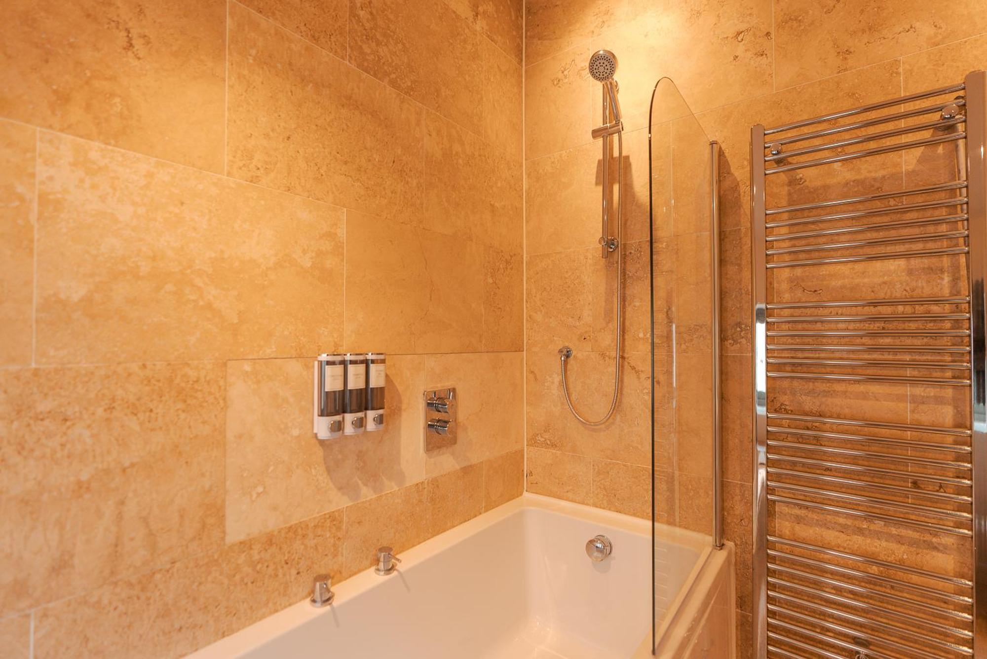 Bridge Apartment สต็อกพอร์ต ภายนอก รูปภาพ